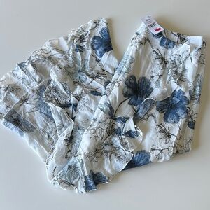 Suzy Shier High Low Skirt - Blue Floral